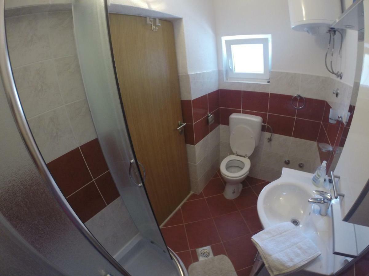 Apartments 4 Me Трогир Екстериор снимка