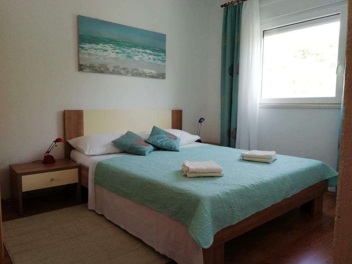 Apartments 4 Me Трогир Екстериор снимка