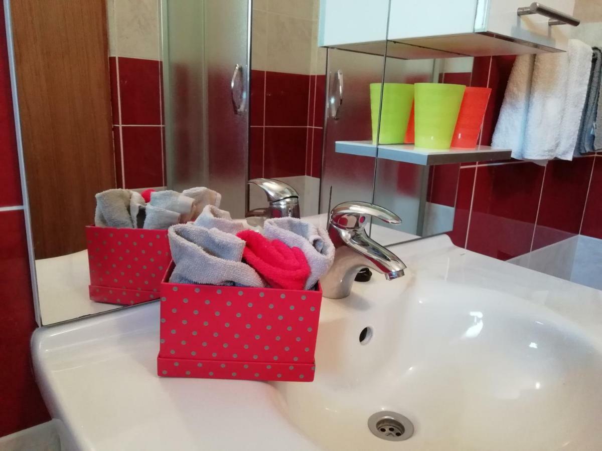 Apartments 4 Me Трогир Екстериор снимка